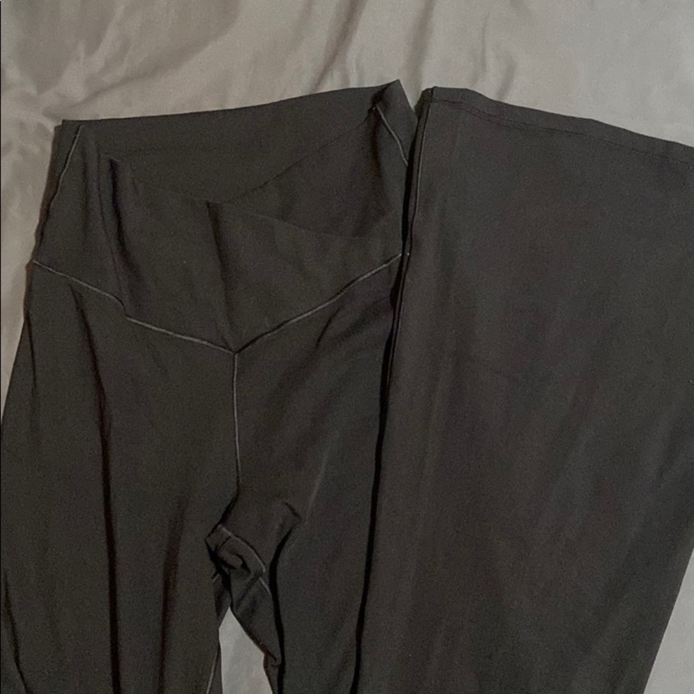Aerie Offline Crossover flare leggings